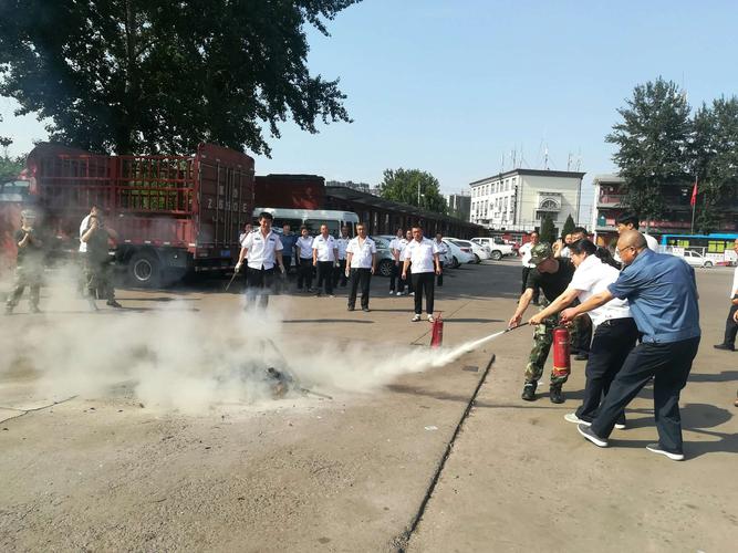 涉县交运局运管站组织道路运输企业开展应急救援演练